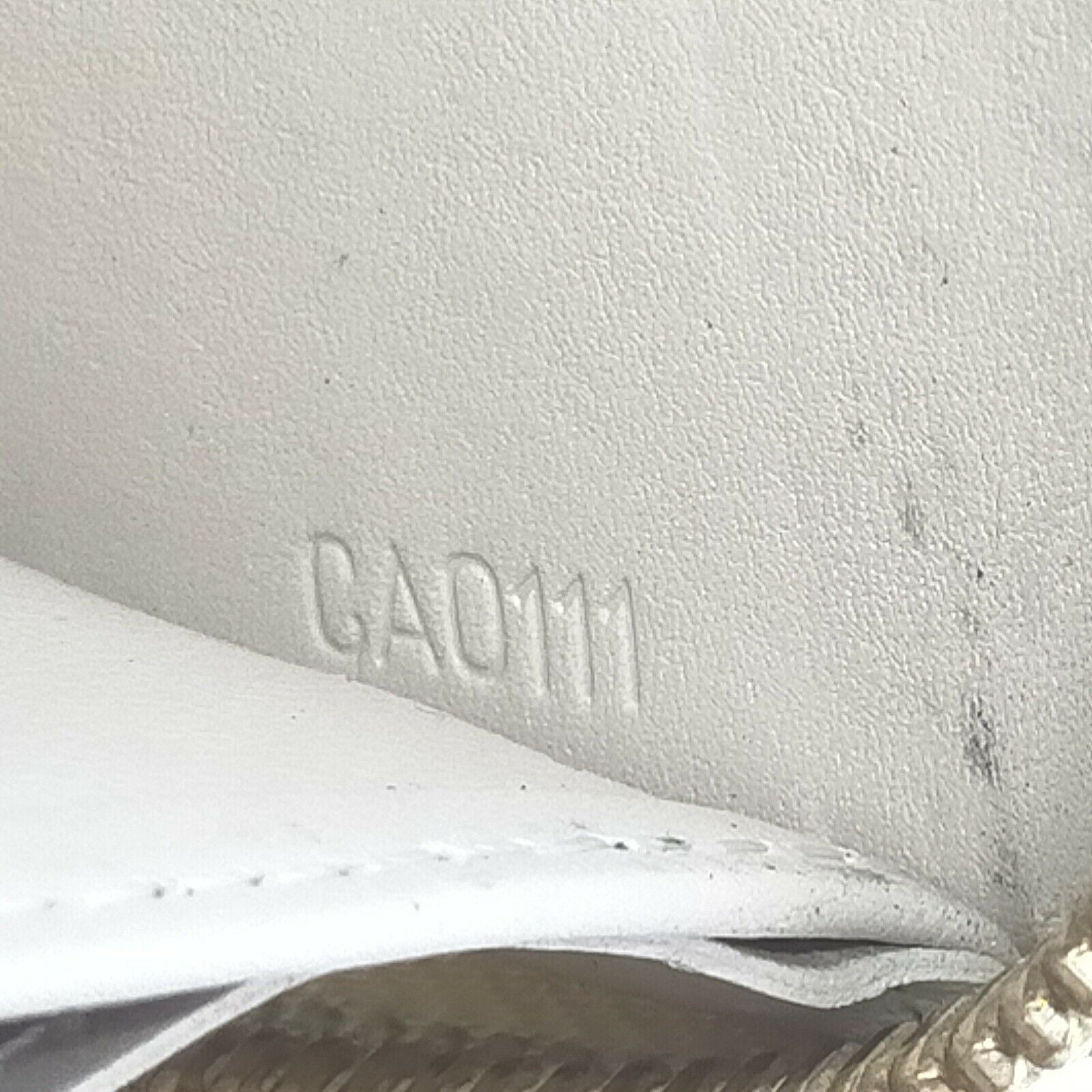 Louis Vuitton Zippy Wallet Vernis