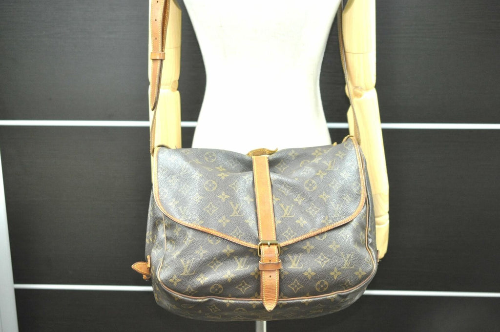 Louis Vuitton Saumur 35 Crossbody