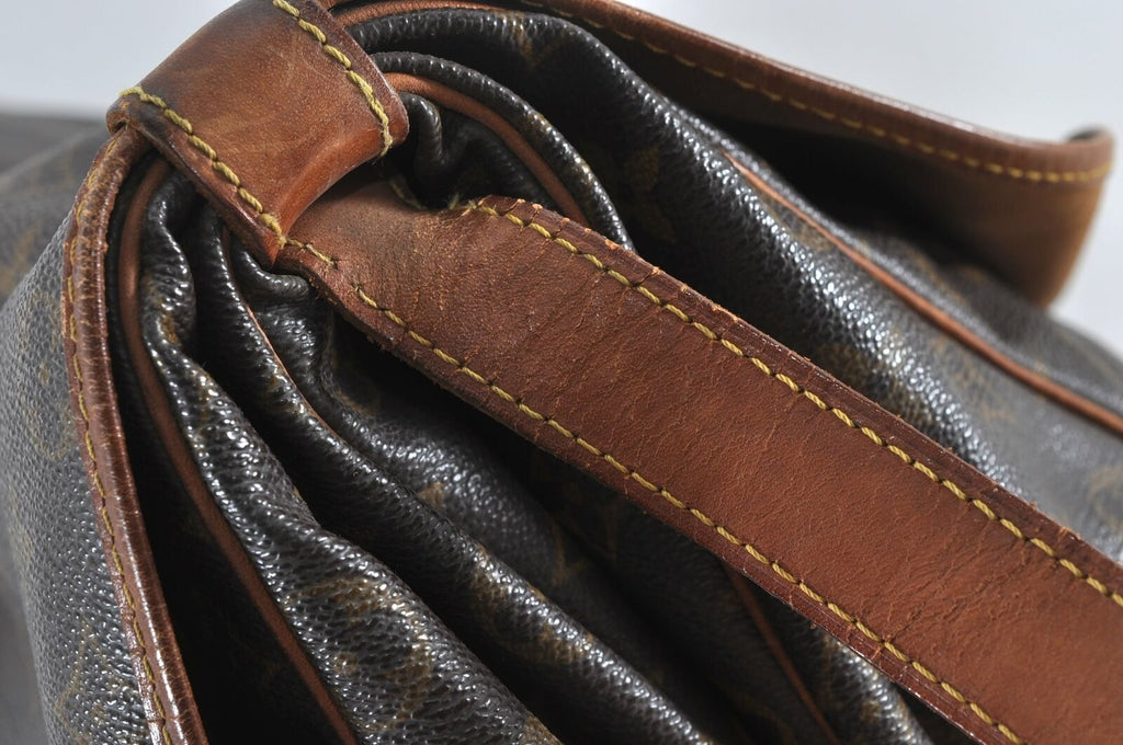 Louis Vuitton Saumur 35 Crossbody
