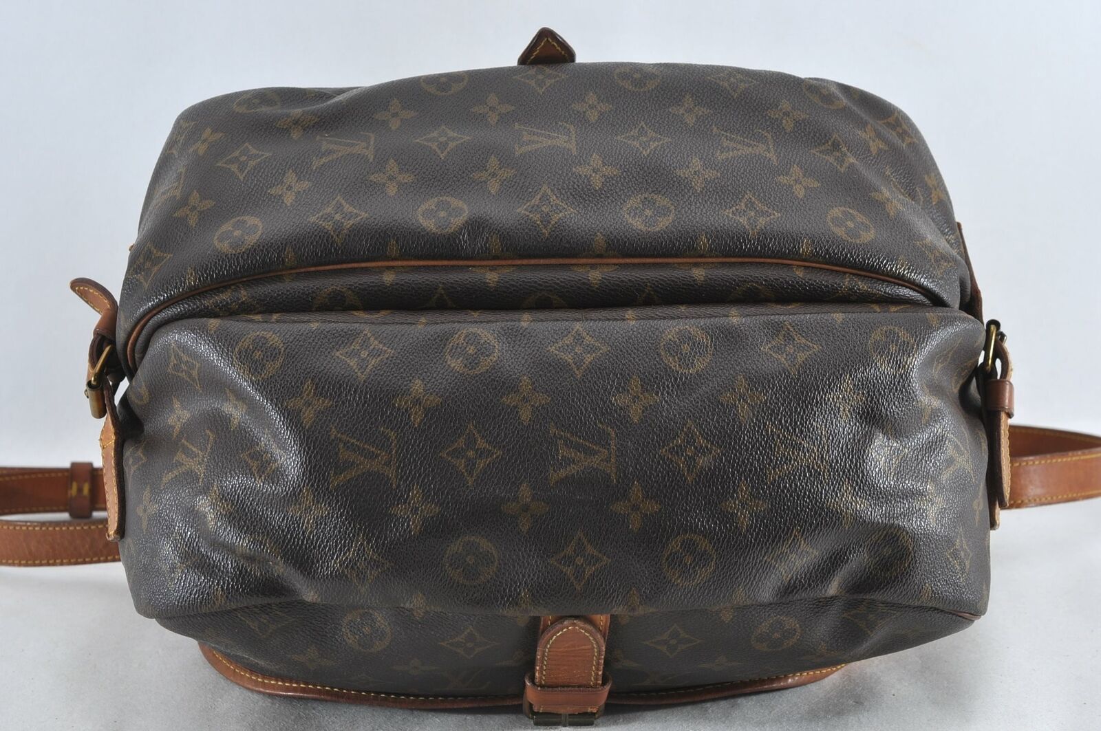 Louis Vuitton Saumur 35 Crossbody