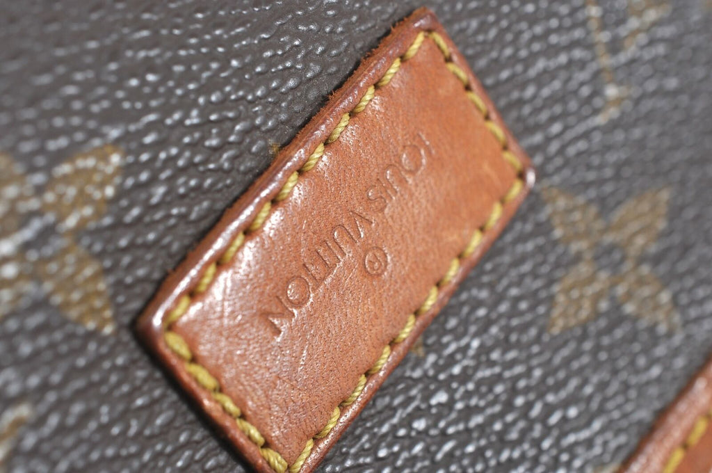 Louis Vuitton Saumur 35 Crossbody