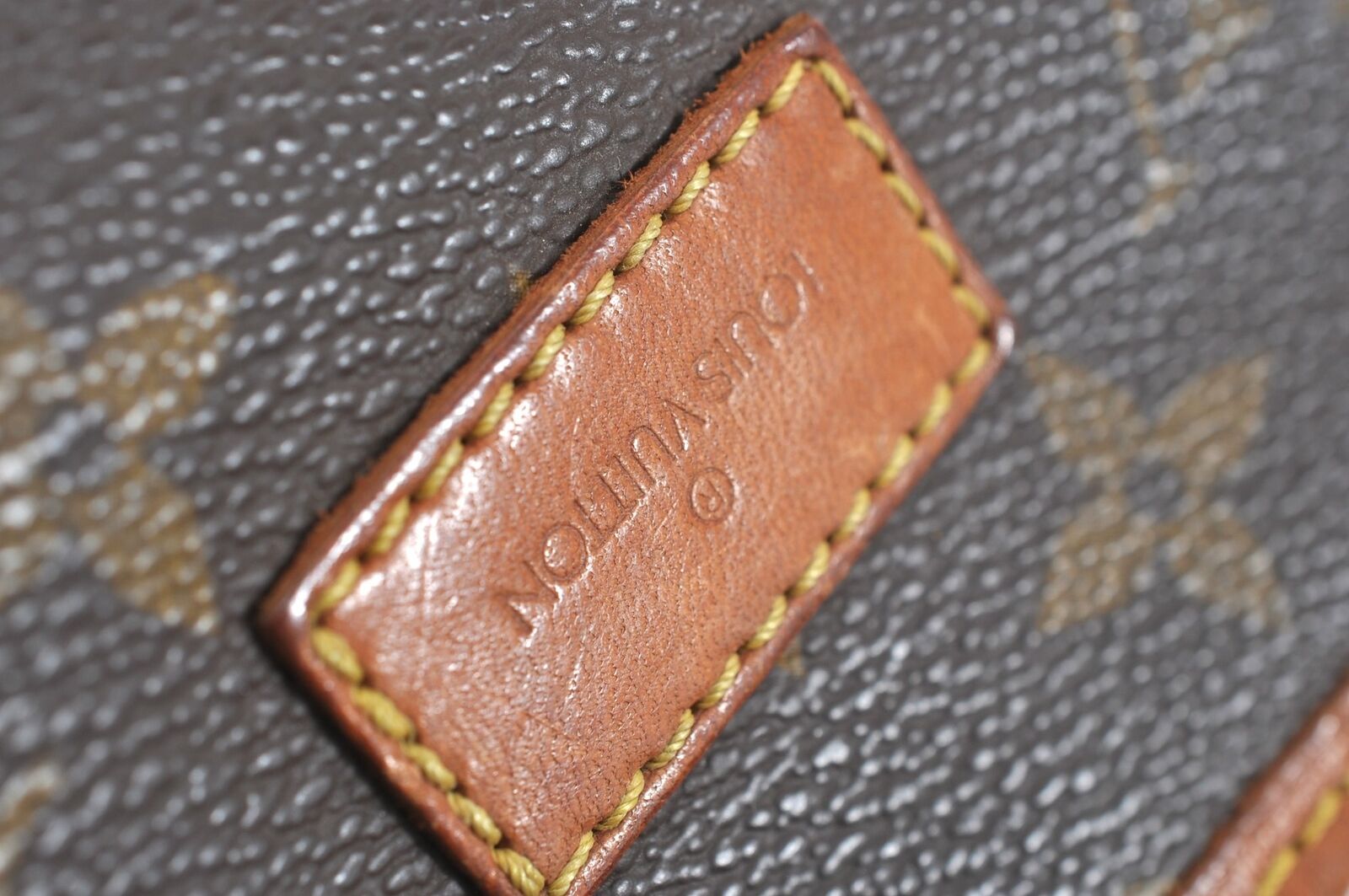 Louis Vuitton Saumur 35 Crossbody