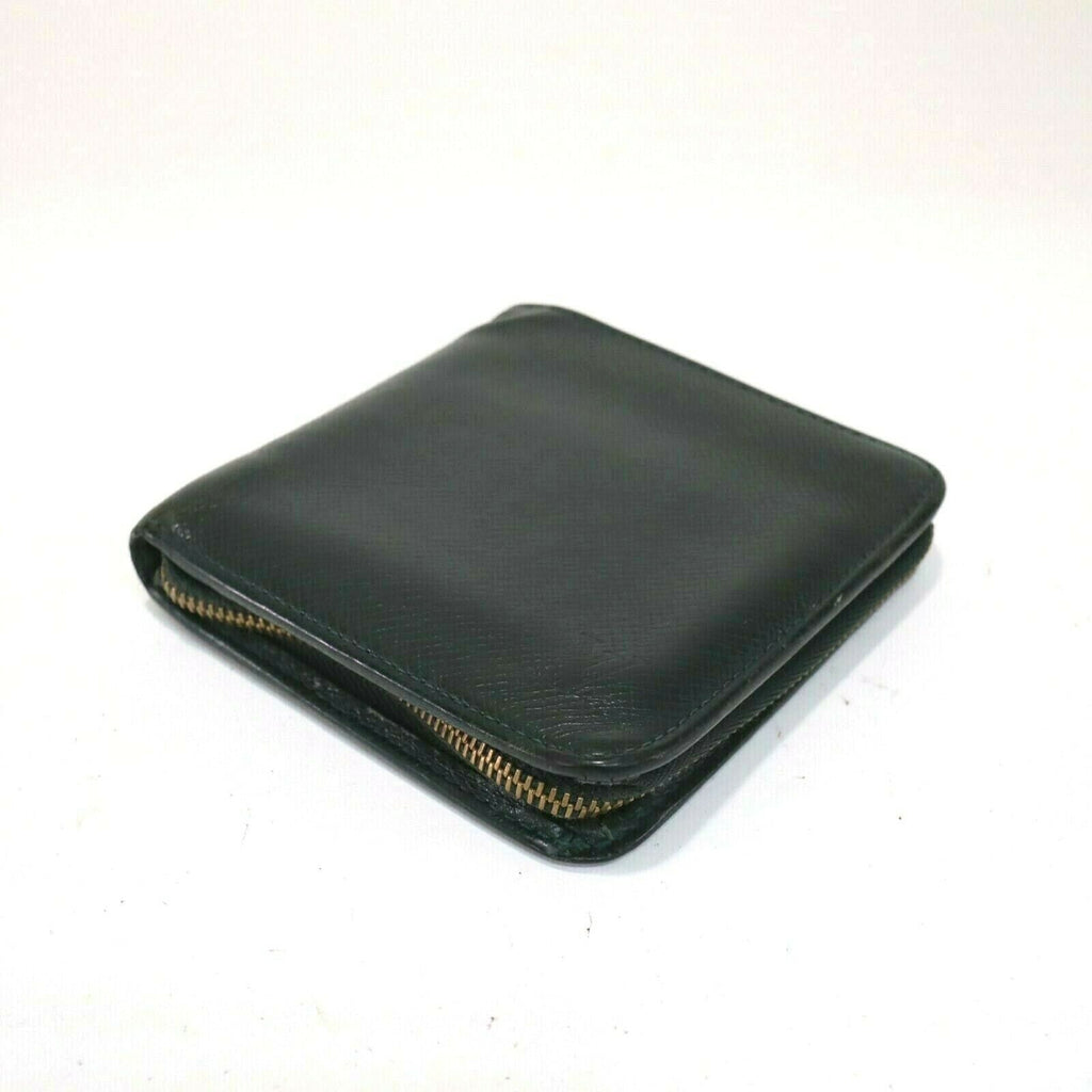 Louis Vuitton Taiga Bifold Zip