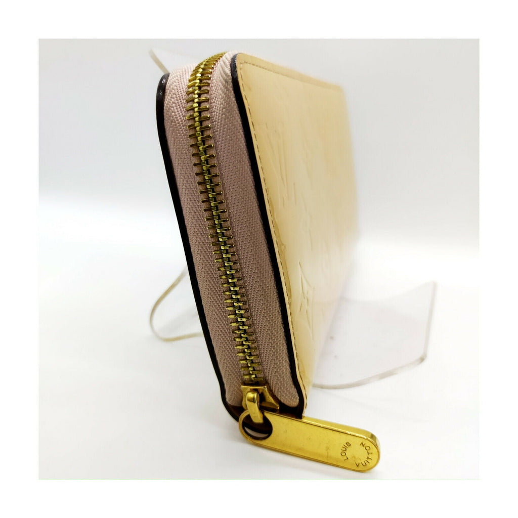 Louis Vuitton Zippy Wallet Beige
