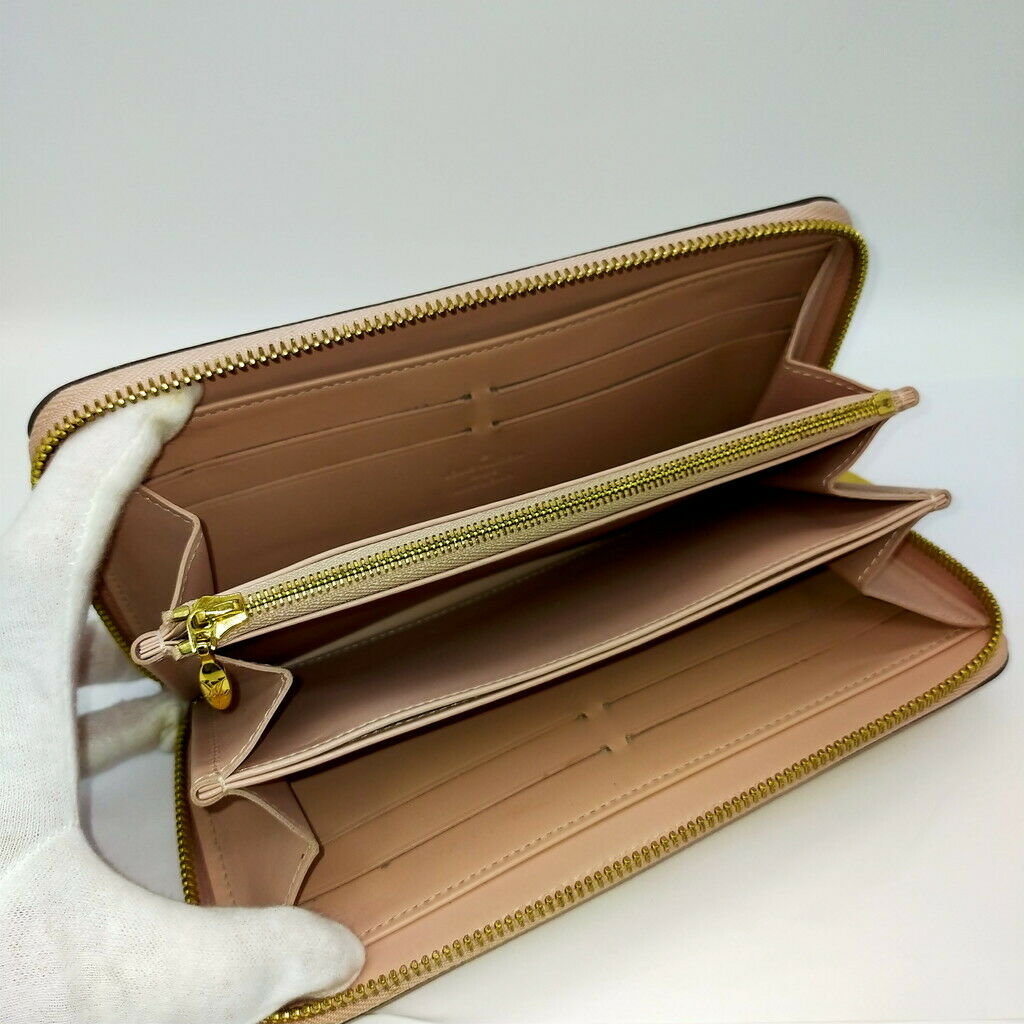 Louis Vuitton Zippy Wallet Beige
