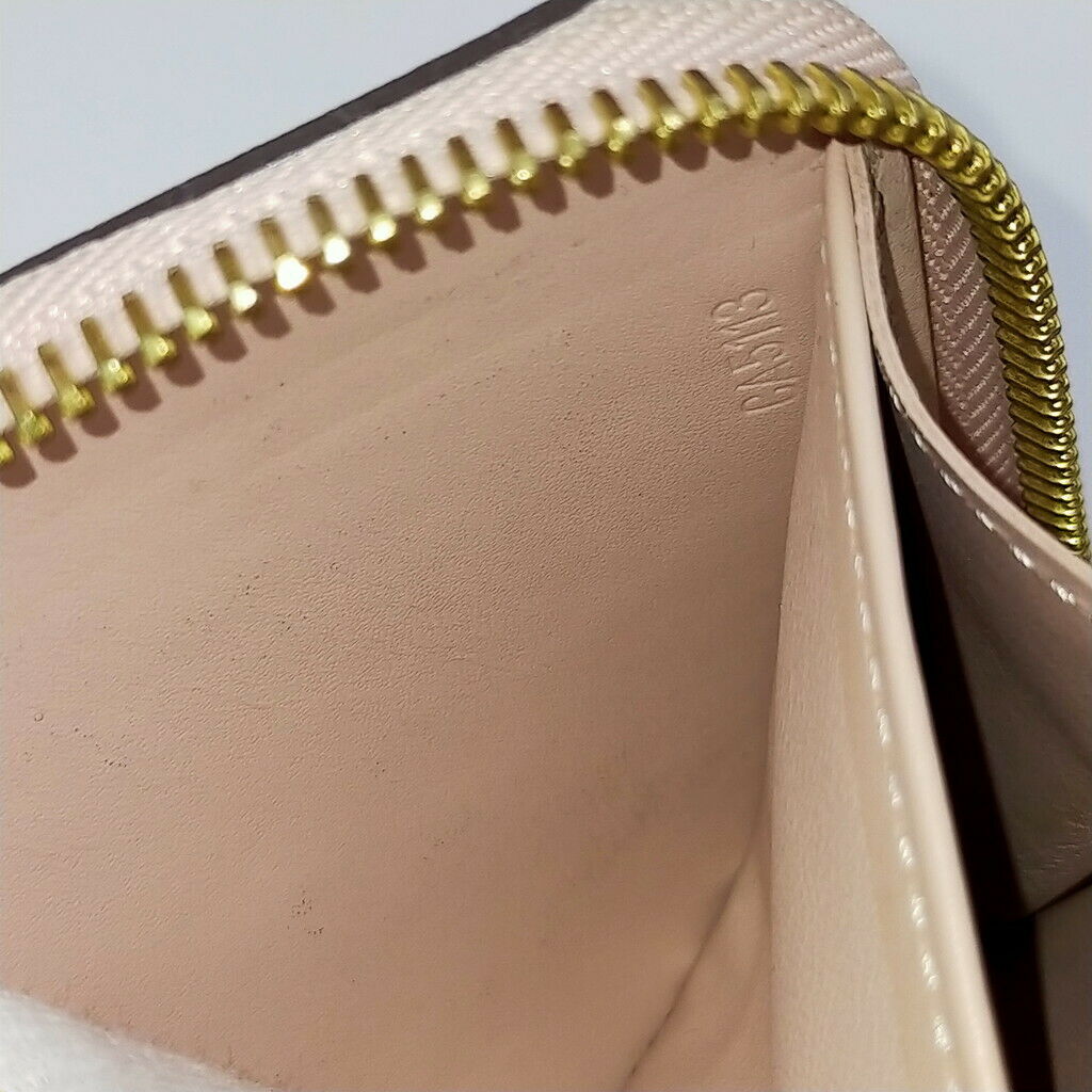 Louis Vuitton Zippy Wallet Beige