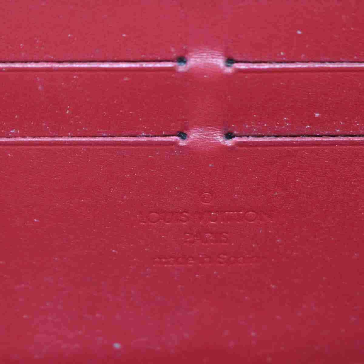 Louis Vuitton Zippy Wallet Pomme