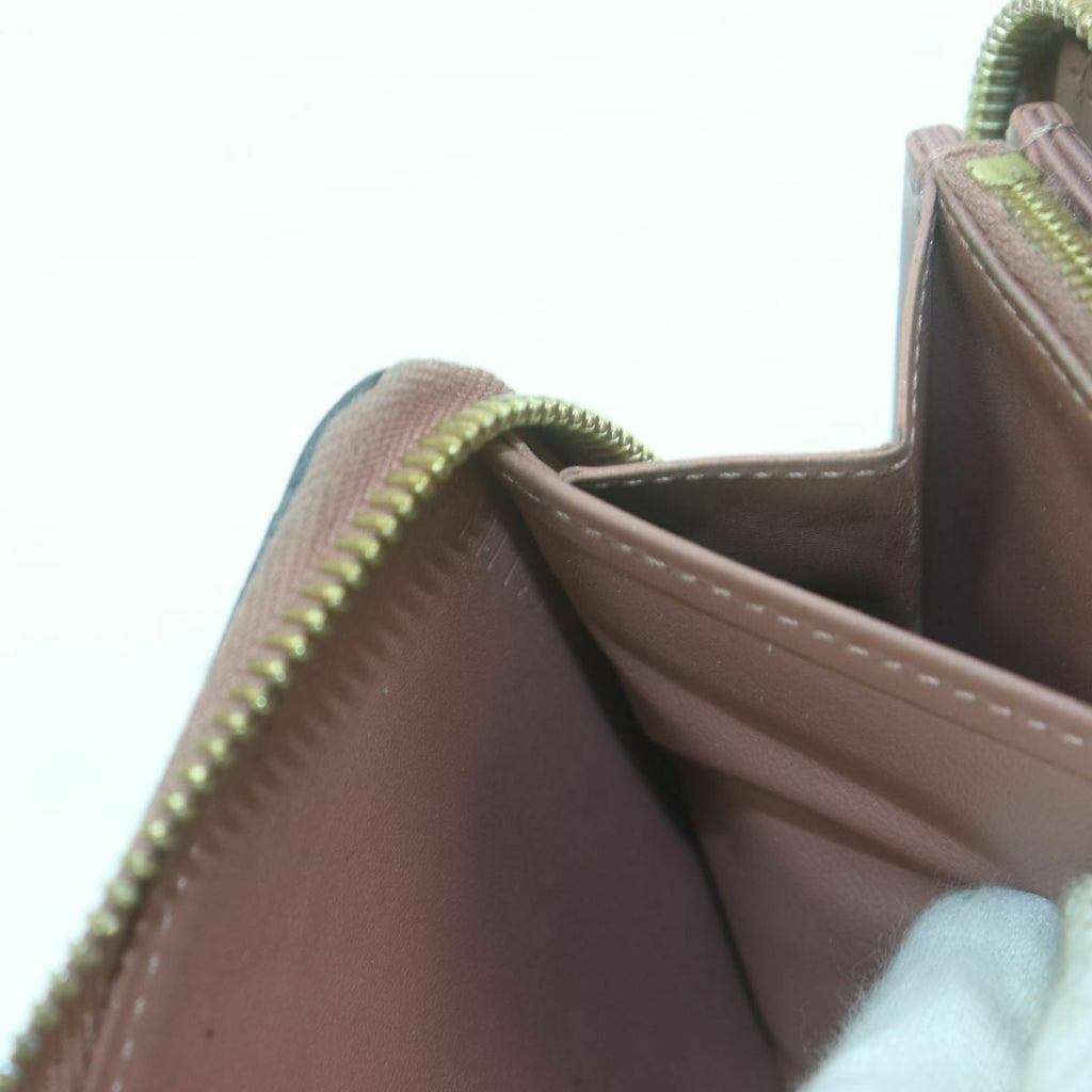Louis Vuitton Zippy Wallet Beige
