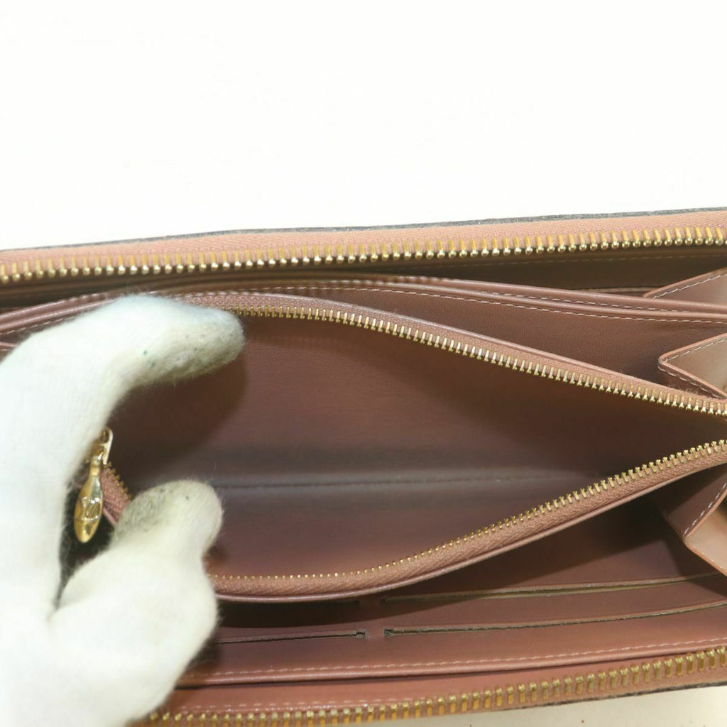 Louis Vuitton Zippy Wallet Beige