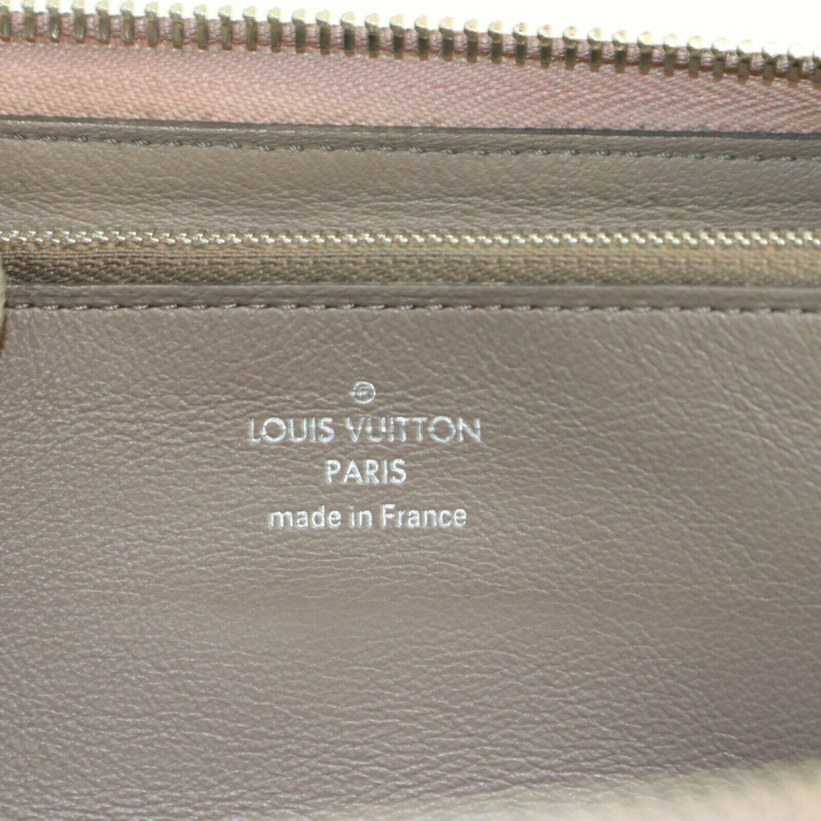 Louis Vuitton Zippy Wallet